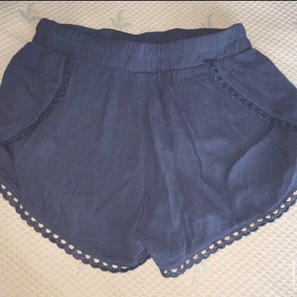 Petal shorts